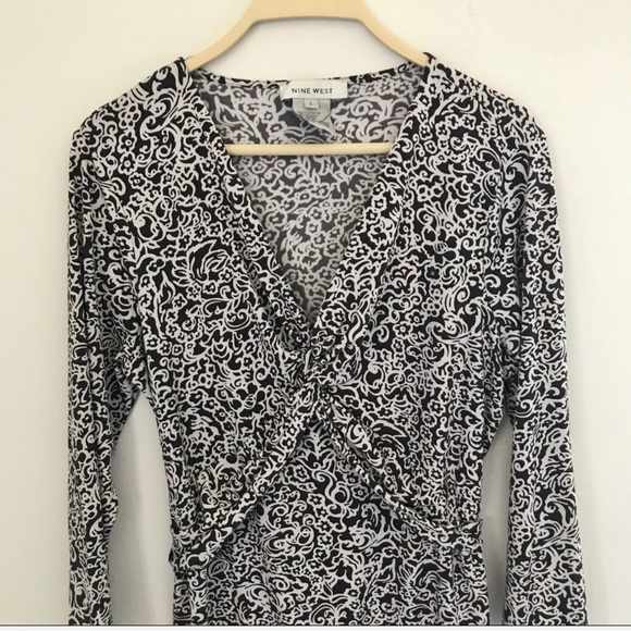 3/$25 🌷 Nine West Top - Picture 7 of 7